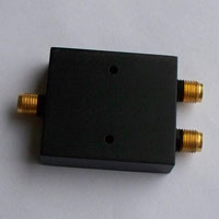 8-12.4GHz 2-Wege-Mikrostreifen-Leistungsteiler